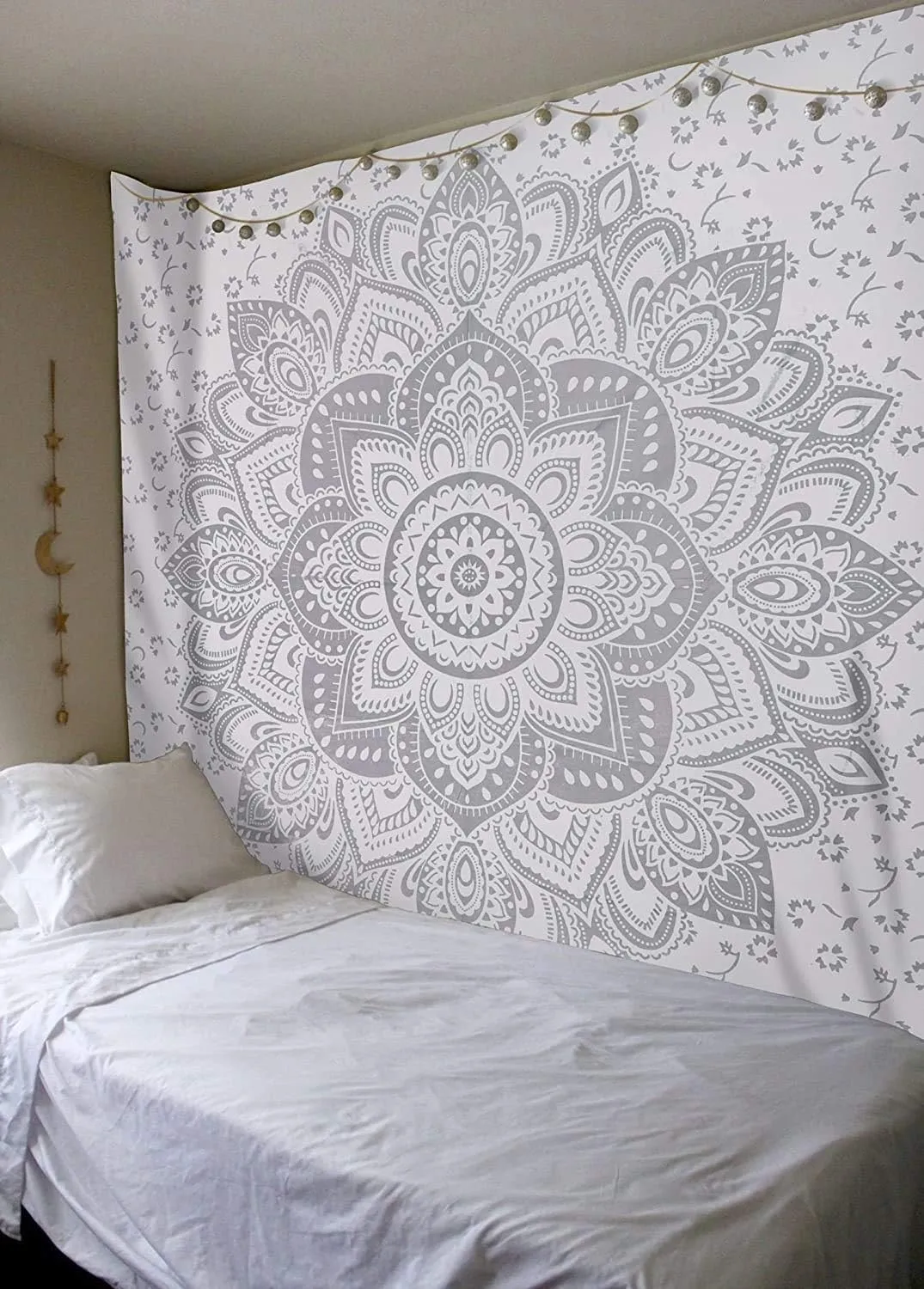 Traditional Mandala Hippie Wall Hanging, Cotton Ombre Tapestry (Grey/Silver Flower)